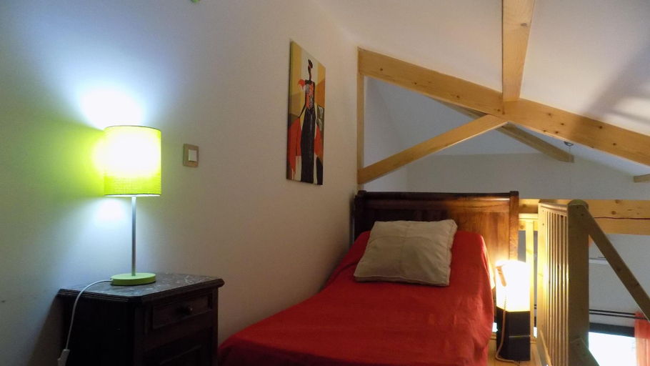 Bedroom 4, Le Grand Noyer, Ain