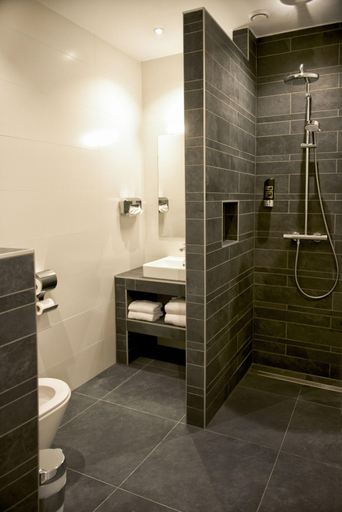 Bathroom 4, Hotel et le Café de Paris, Apeldoorn