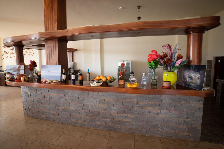 Public Area, Hotel Albatross, Santa Cruz