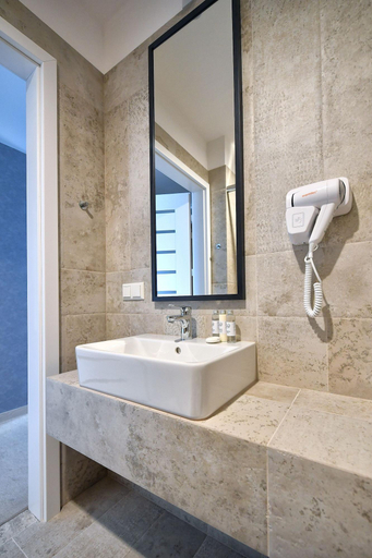 Bathroom 4, Lubhotel, Lublin City
