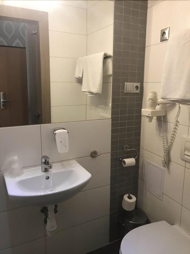 Bathroom 4, City Boutique Hotel, Zielona