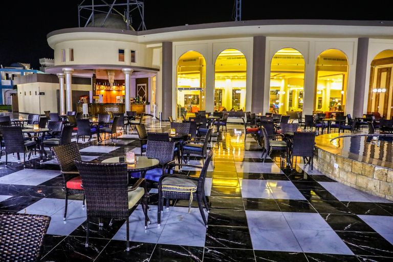 Food & Drinks 3, Mirage Bay Resort & Aquapark, Safaja
