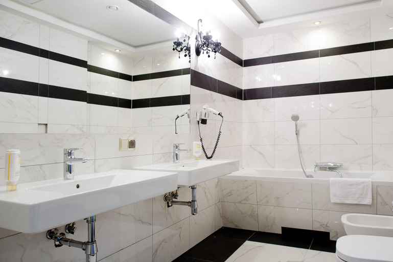 Bathroom 4, Binkowski Dworek, Kielce City