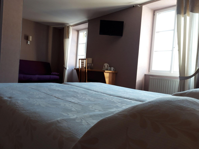 Bedroom 3, Hotel La Guimbarde, Doubs