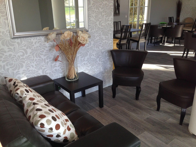 Public Area 2, Hôtel HAPY, Yvelines