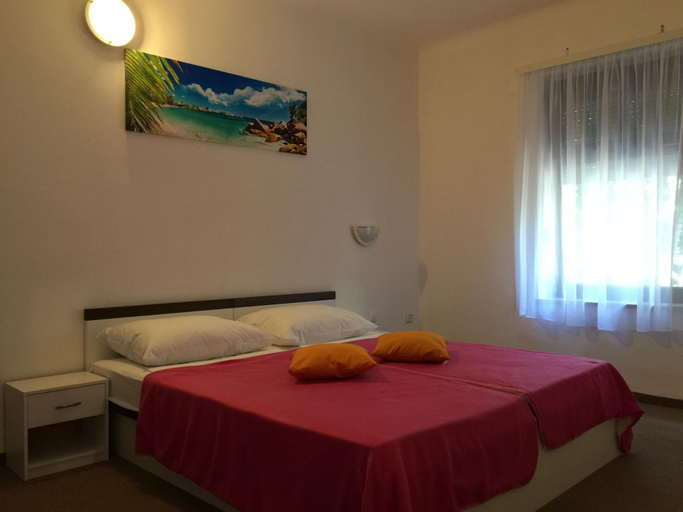 Bedroom 3, Hotel Ruža, Novi Vinodolski