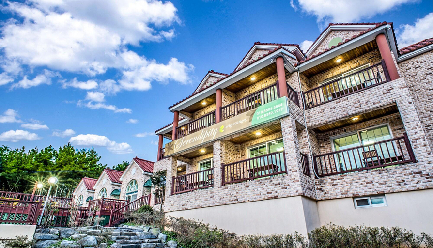 Exterior & Views 1, Serendipity Pension, Taean