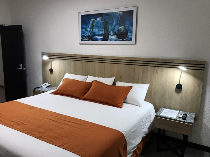 Bedroom 2, Hotel Mar Azul, Manta