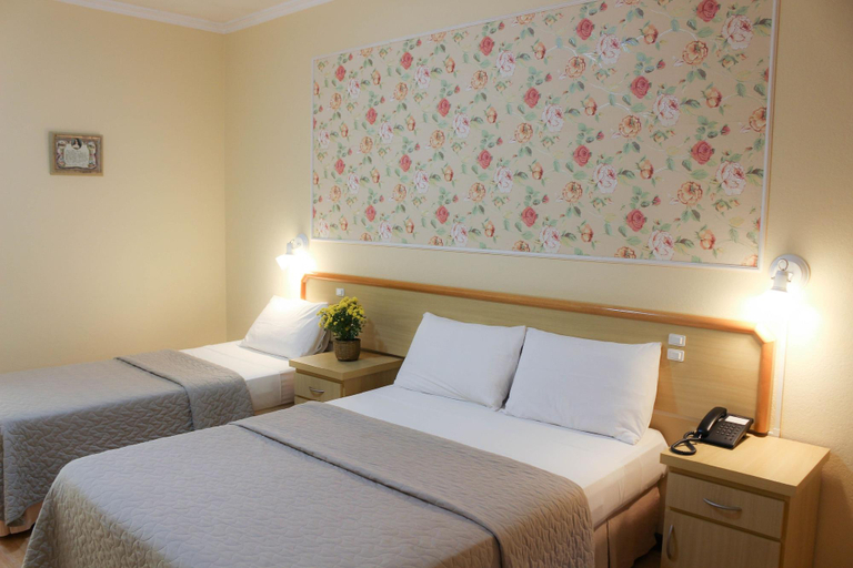 Bedroom 4, Hotel do Santuário, Nova Trento