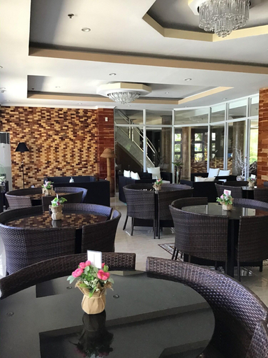 Public Area 3, EM Royalle Hotel & Beach Resort, San Juan