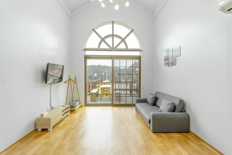 Others 5, Serendipity Pension, Taean