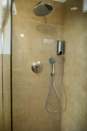 Bathroom 4, Ave Alba, Alba Iulia