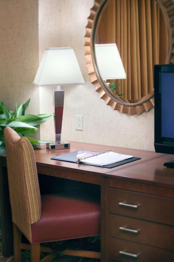 Bedroom 2, Embassy Suites by Hilton San Marcos Conference Cen, Hays