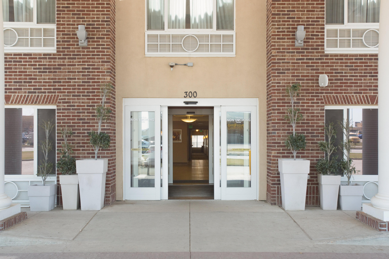 Public Area 2, Hampton Inn & Suites Minot Airport, Ward