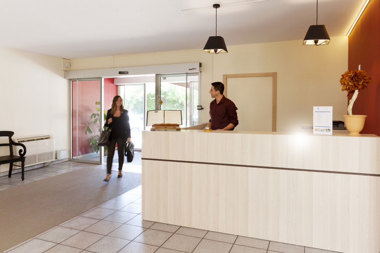 Public Area 3, Golden Tulip Avignon Le Paradou, Vaucluse