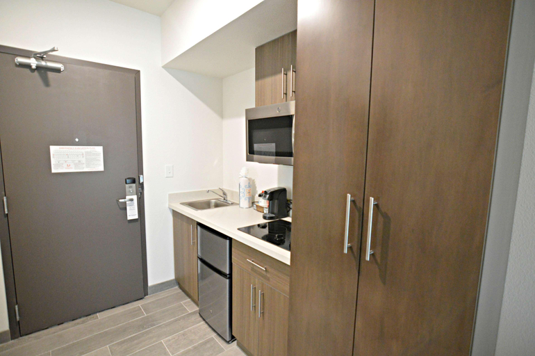 Bedroom 4, Best Western Plus Drayton Valley All Suites, Division No. 11