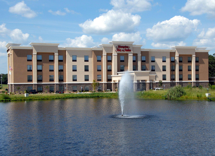 Exterior & Views 2, Hampton Inn & Suites Mount Pleasant, Titus