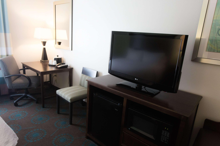 Bedroom 3, Hampton Inn & Suites Middlebury, Elkhart