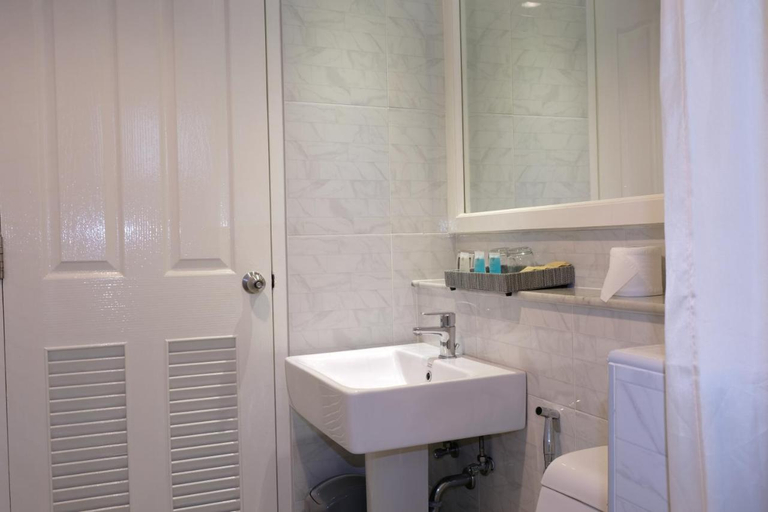 Bathroom 5, The Beach Boutique House Hotel - SHA, Phuket Island