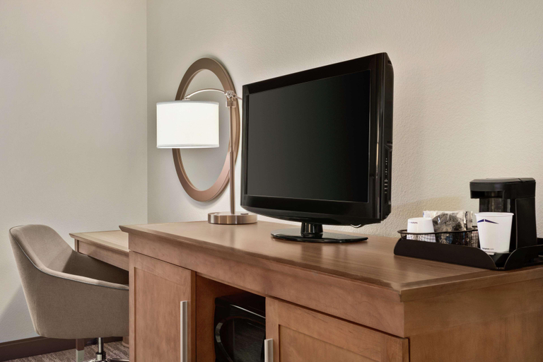 Bedroom 3, Hampton Inn Phoenix-Midtown-Downtown Area, Maricopa