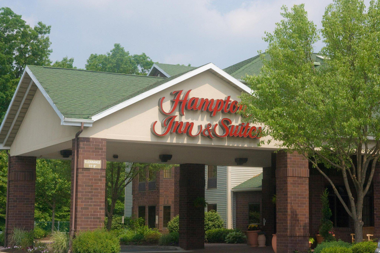 Exterior & Views 2, Hampton Inn & Suites Rochester/Victor, Ontario
