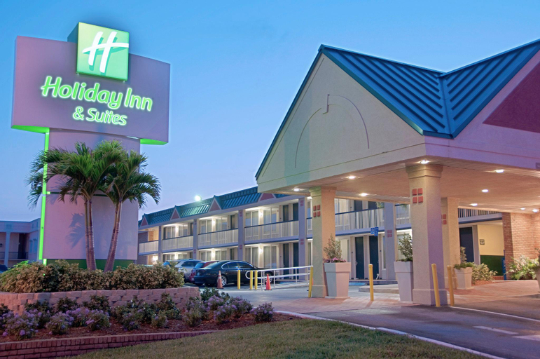 Exterior & Views 2, Holiday Inn Hotel & Suites Vero Beach-Oceanside, Indian River