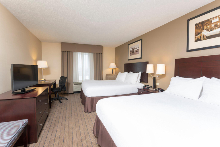 Bedroom 3, Hampton Inn & Suites Chicago Aurora, Kane