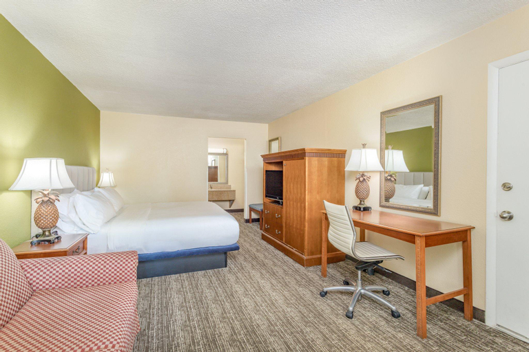 Bedroom 4, Holiday Inn Hotel & Suites Vero Beach-Oceanside, Indian River