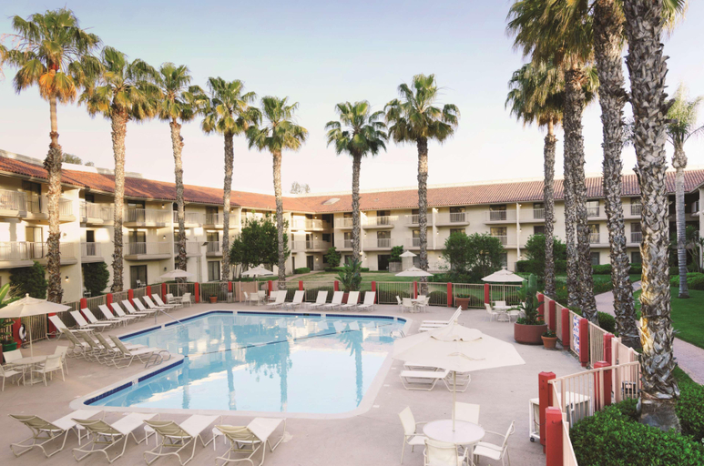 Sport & Beauty 2, DoubleTree by Hilton Hotel Bakersfield, Kern