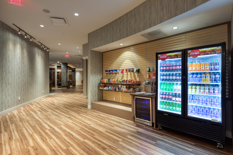 Food & Drinks 5, Hampton Inn Charlotte-North/Lake Norman, Mecklenburg