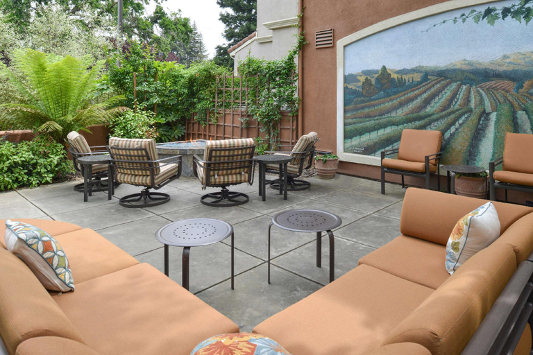 Public Area 2, Hilton Garden Inn Napa, Napa