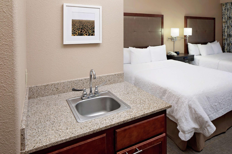 Bathroom 4, Hampton Inn & Suites Denton, Denton