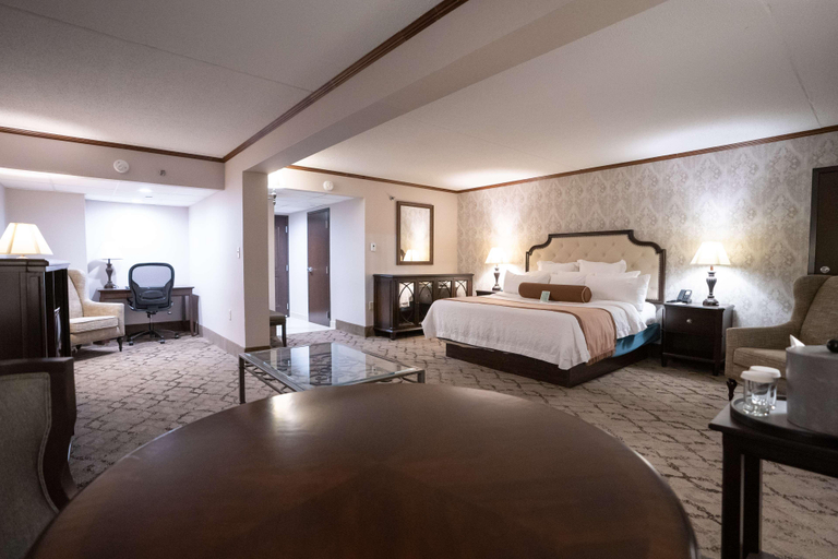 Bedroom 3, Best Western Plus Fairfield Executive Inn, Essex