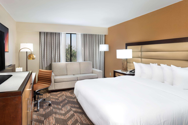 Bedroom 3, Doubletree By Hilton Lawrence, Douglas