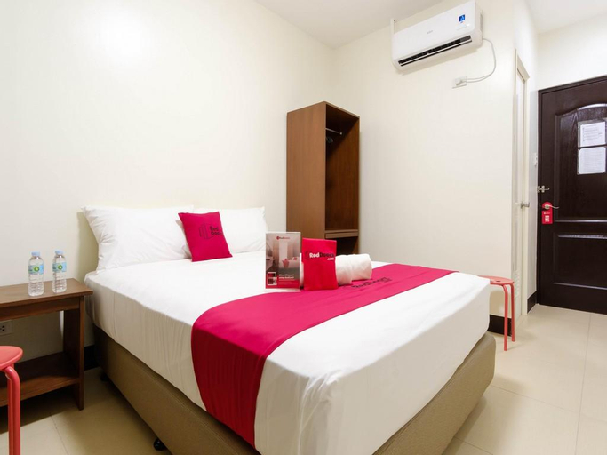 RedDoorz Plus @ EDSA Congressional, Quezon City