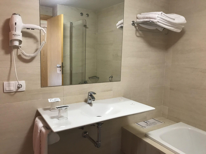 Bathroom 4, Balneario de Retortillo, Salamanca