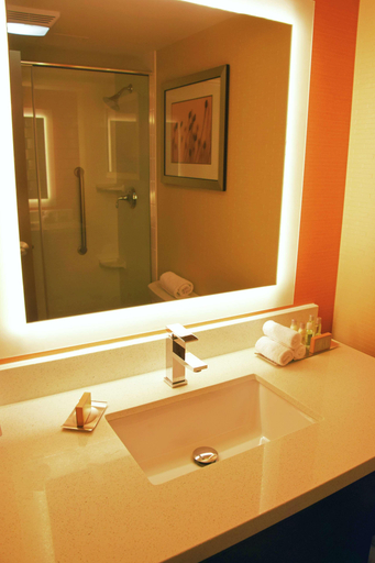 Bathroom 4, Doubletree by Hilton Montgomery, Montgomery