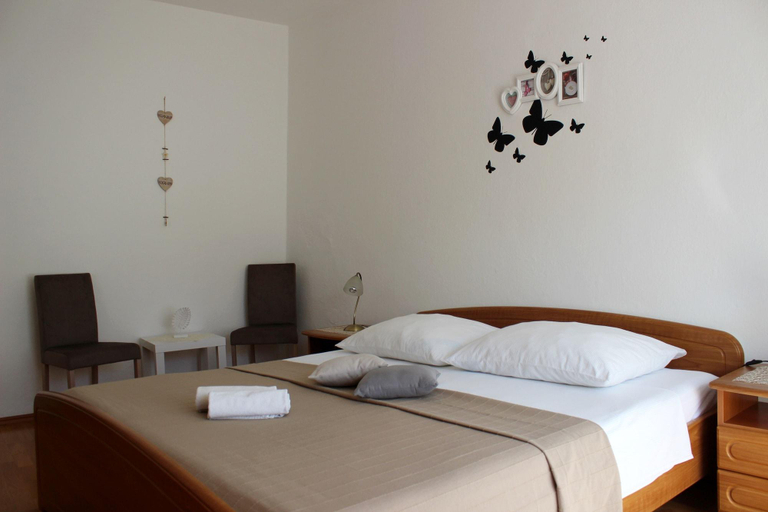 Bedroom 3, Pansion Ivan & Ivana, Bol