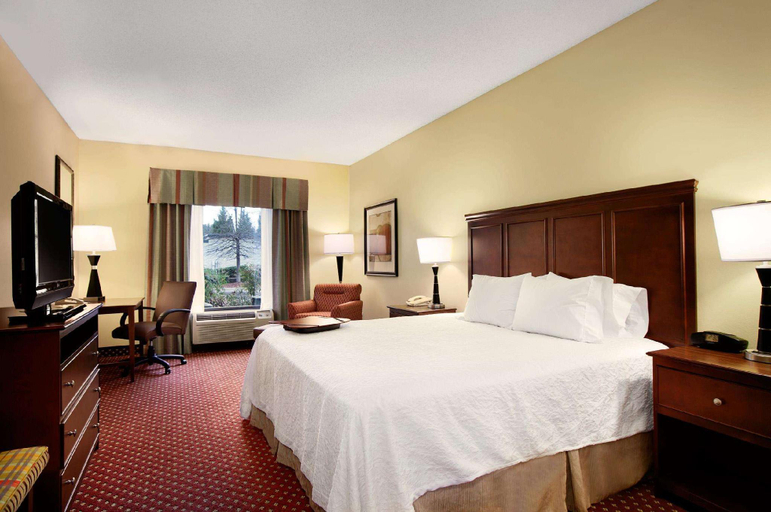 Bedroom 3, Hampton Inn Atlanta-Stockbridge, Clayton
