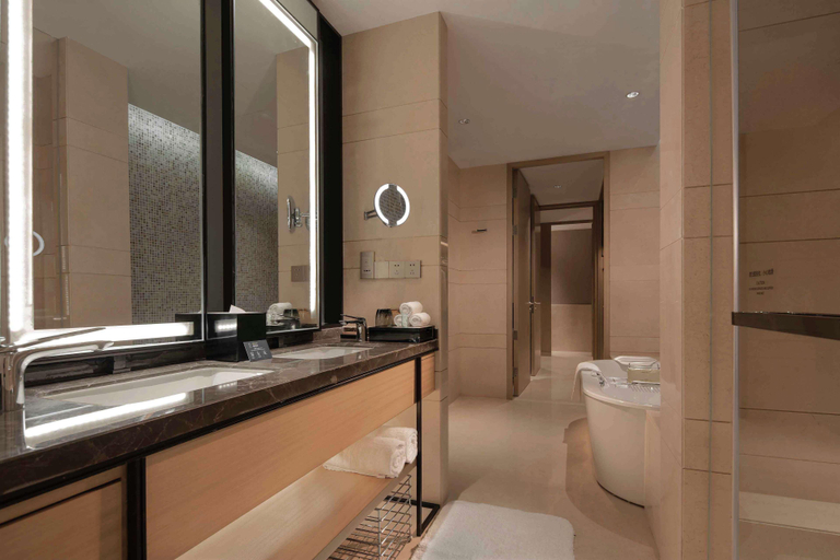 Bathroom 5, DoubleTree by Hilton Yangzhou, Yangzhou