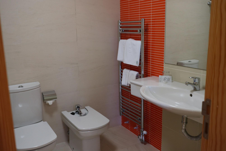 Bathroom 4, Balneario de Retortillo, Salamanca