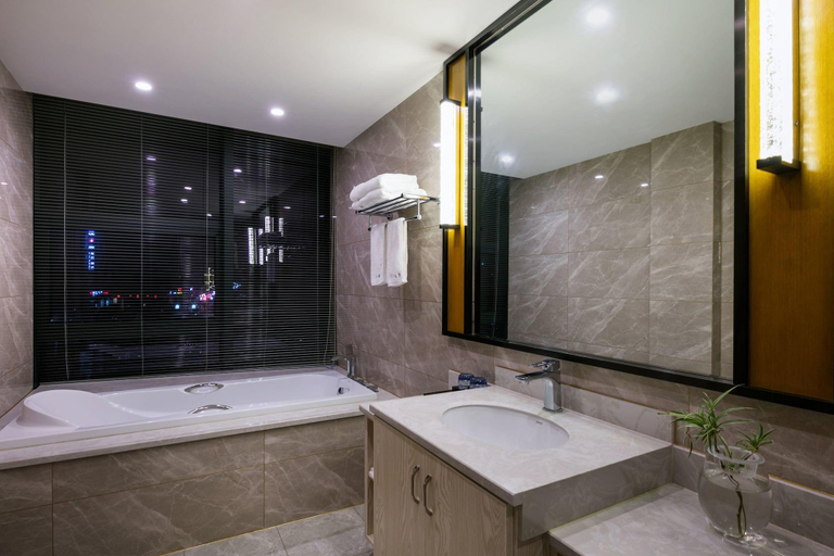 Bathroom 4, Floral Hotel Hangzhou Muxixiaolu, Hangzhou
