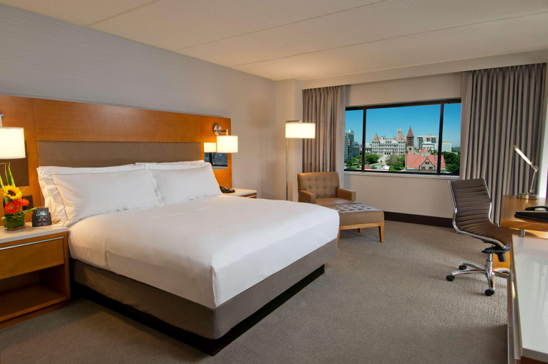 Bedroom 3, Hilton Albany, Albany