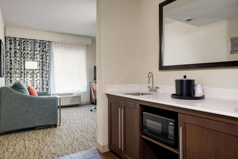 Bedroom 3, Hampton Inn & Suites Vero Beach Downtown, Indian River