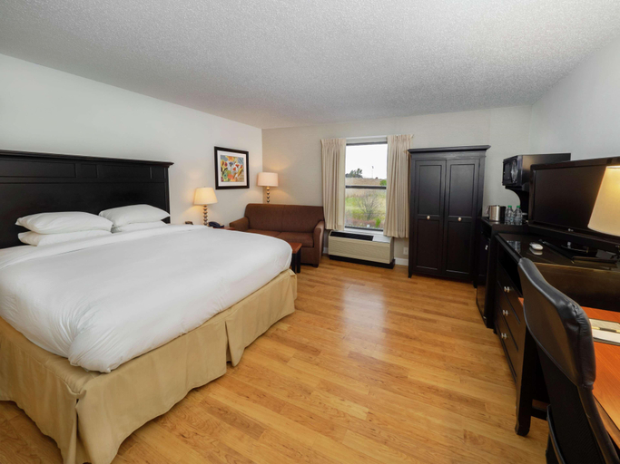 Bedroom 3, DoubleTree by Hilton Buffalo-Amherst, Erie