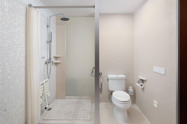 Bathroom 4, Courtyard By Marriott Wuxi Lihu Lake, Wuxi