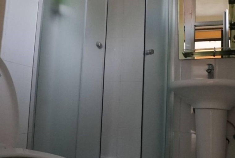 Bathroom, FikirandRay Lodge, Semen Wello