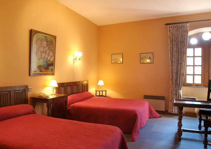 Bedroom 4, Hostellerie de Pérouges, Ain