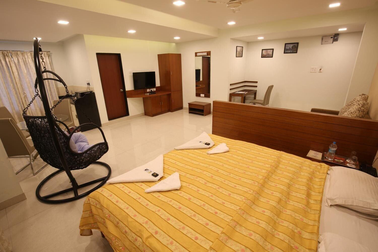 Public Area 2, Hotel Kohinoor Square, Kolhapur