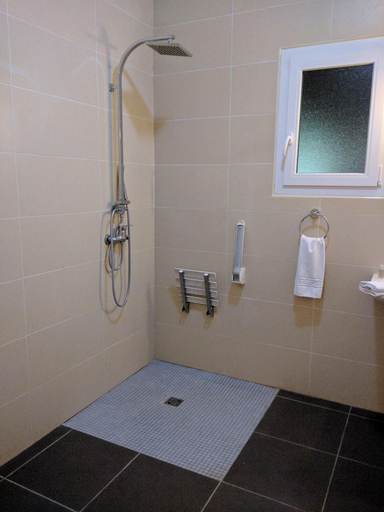 Bathroom 3, Hôtel Fleur de Lys - Bailleul, Nord